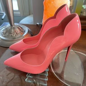 CHRISTIAN LOUBOUTIN HOT CHICK